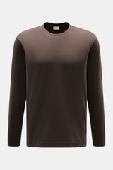 Front view of 04651/ A trip in a bag Longsleeve 'Jersey Tee' brown, lightweight cotton jersey, soft feel, regular fit, round neckline, short hem slits.