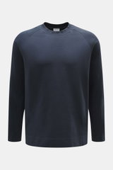 Nahaufnahme des 04651/ A trip in a bag Longsleeve 'Nunu' navy mit Rundhalsausschnitt und Raglanärmeln aus schwerem Baumwoll-Jersey in Regular Fit.