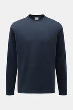 Frontansicht des navyfarbenen 04651/ A trip in a bag Longsleeve 'IF Tee' aus elastischer Baumwolle mit Rundhalsausschnitt, Regular Fit und kurzen Saumschlitzen, sehr weich und vielseitig.