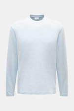 Frontale Nahaufnahme des pastellblauen 04651/ A trip in a bag Longsleeve 'IF Tee' mit Rundhalsausschnitt, Regular Fit, kurzem Saumschlitz, weichem Jersey aus elastischer Baumwolle, vielseitigem Basic und hohem Tragekomfort.