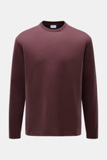 Frontansicht des 04651/ A trip in a bag Longsleeve 'IF Tee' bordeaux aus elastischer Baumwolle mit Rundhalsausschnitt, Regular Fit, weichem Griff und kurzen Saumschlitzen.