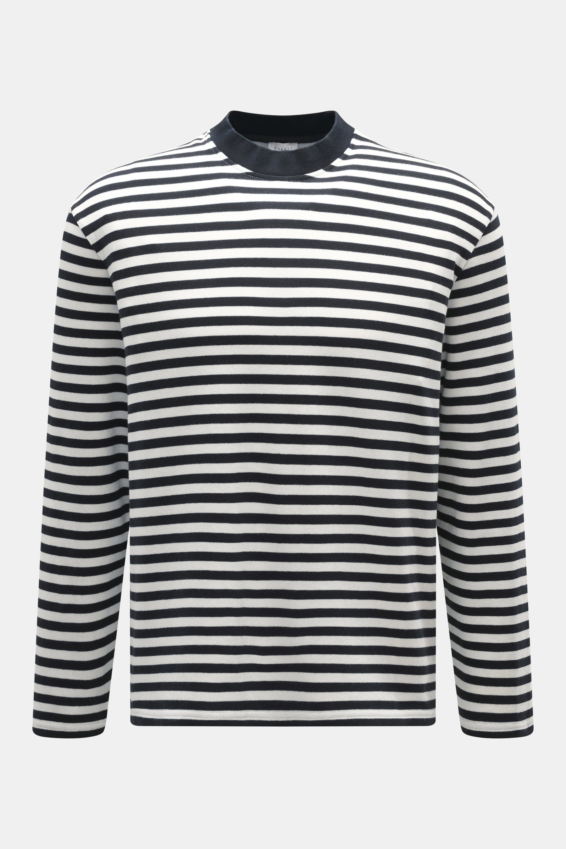 Front view of 04651/ A trip in a bag Fine Knit Longsleeve dark navy/offwhite striped, fine knit pure cotton, soft touch, regular fit.

Description: <p>Versatile basic: This fine knit long sleeve by 04651/ A TRIP IN A BAG is made from pure cotton and is a 