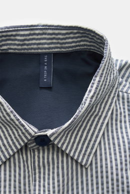 04651/ A trip in a bag Seersucker Overshirt graublau/weiß gestreift