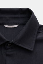 Marco Pescarolo Overshirt 'Next' navy in Nahaufnahme von oben, reiner Cashmere, Regular Fit, Umlegekragen, Druckknöpfe, Brusttaschen, weiche Webstruktur.