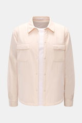 Front view of the 04651/ A trip in a bag Overshirt 'Travel' creme, a superlight, slim fit, wind- and water-repellent overshirt with snap button placket, chest flap pockets, side seam pockets, buttoned cuffs, natural stretch, light padding, tonal lining, a
