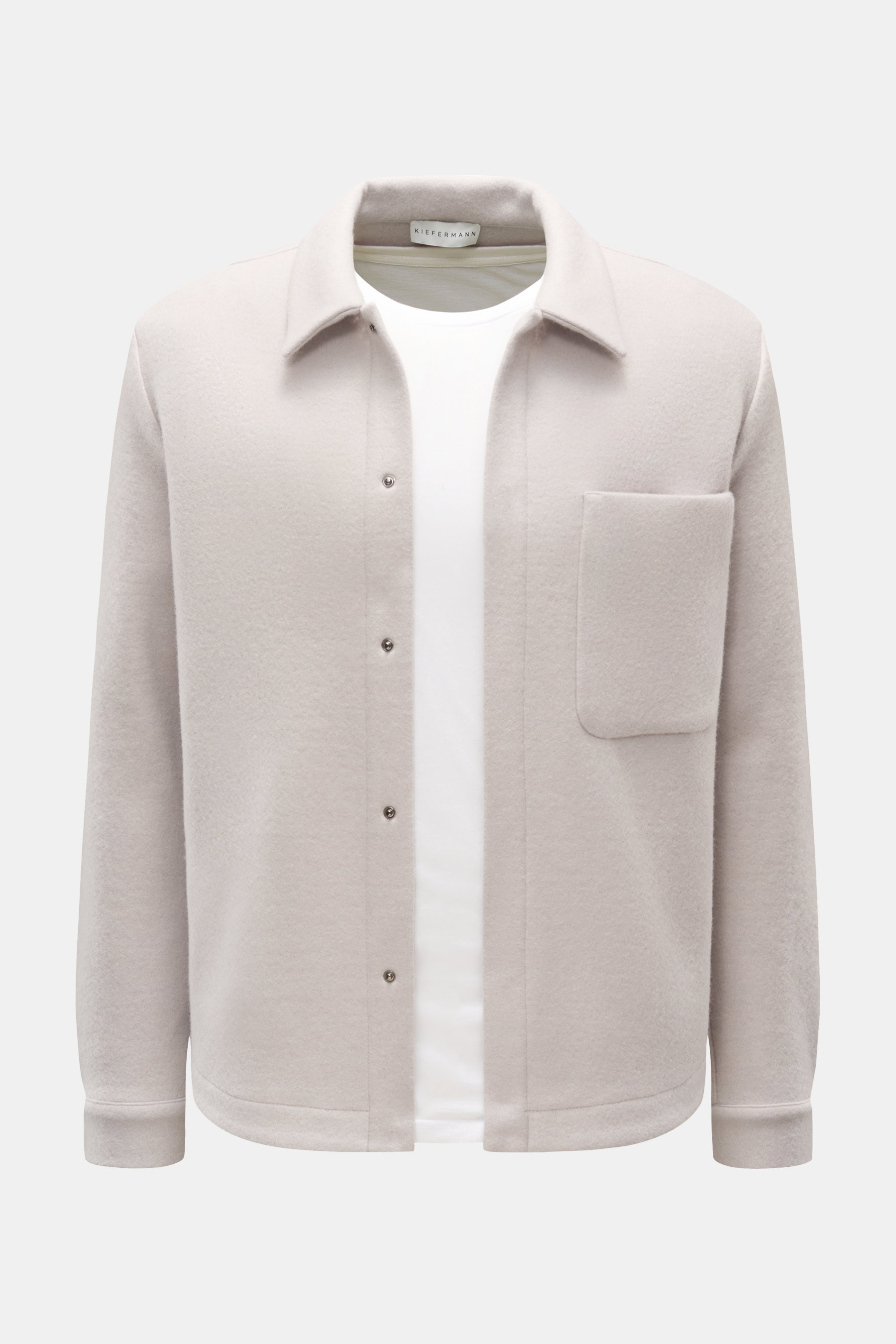 Kiefermann Overshirt 'Elijaz' hellgrau, frontal fotografiert, Jersey aus Wolle und Microfaser, weicher Griff, Slim Fit, Umlegekragen, Brusttasche, Druckknopf-Leiste, Manschetten, ungefüttert, gerundeter Saum.