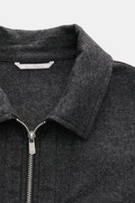 Close-up front view of Marco Pescarolo Overshirt 'Urus' dark grey melange collar and zipper, showing fine woven texture and soft fabric.

Description: <p>MARCO PESCAROLO impresses with the traditionally Italian-made overshirt 'Urus', naturally combining n