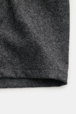 Marco Pescarolo Overshirt 'Urus' dark grey melange fabric close-up from front, showing soft, finely woven cashmere-cotton blend with slight stretch.