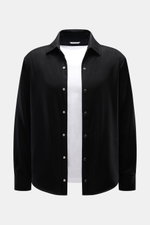 Front view of Marco Pescarolo Overshirt 'Zenith' black in slim fit, with turn-down collar, smooth button placket, and unlined fabric.

<p>Timeless fall essential: The 'Zenith' overshirt by MARCO PESCAROLO impresses with minimalist elegance and versatile w