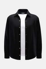 Front view of Marco Pescarolo Overshirt 'Zenith' black in slim fit, with turn-down collar, smooth button placket, and unlined fabric.

<p>Timeless fall essential: The 'Zenith' overshirt by MARCO PESCAROLO impresses with minimalist elegance and versatile w