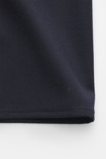 Marco Pescarolo Overshirt 'Next' navy, Detailansicht Stoffqualität aus Schurwolle-Seide, feine Webstruktur, weicher Griff, leichte Qualität.
