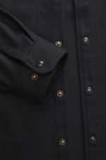 Belstaff Overshirt 'Castle' schwarz in Nahaufnahme von vorne, reine Wolle, Slim Fit, Druckknöpfe, Sportmanschette, Logo-Patch.