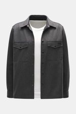 Belstaff Overshirt 'Castle' dunkelgrau meliert aus reiner Wolle, Slim Fit mit Umlegekragen, Druckknopfleiste und Brusttaschen, Frontansicht.