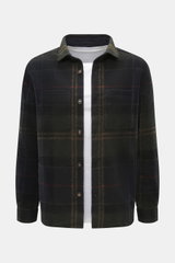 Front view of Barbour Overshirt 'Woodlane' khaki/navy kariert with classic Canadian lumberjack check pattern, soft brushed wool-mix, six-button placket, collar, chest and slanted welt pockets, buttoned cuffs, and tonal lining, styled over a white t-shirt.