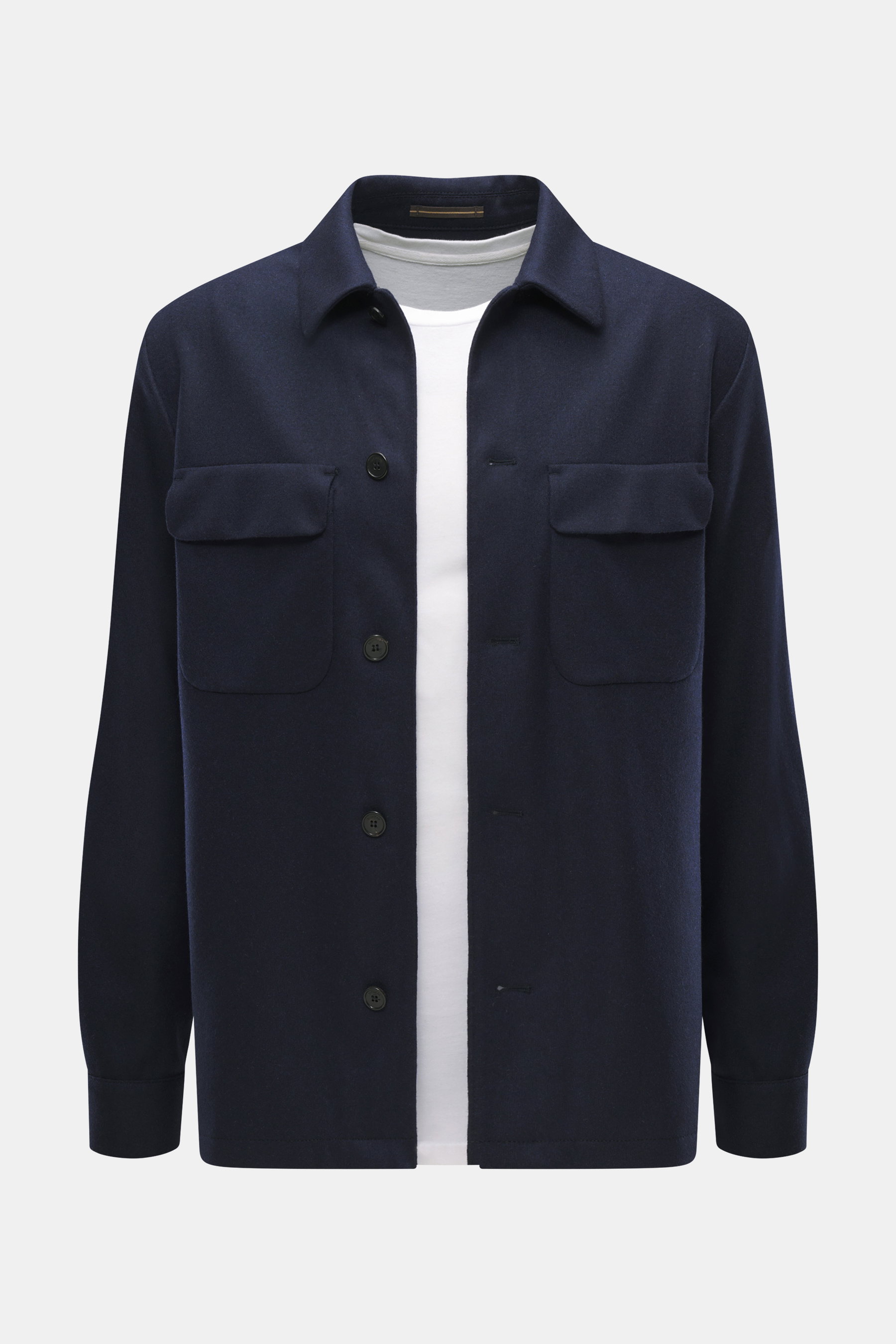 Incotex Cashmere Overshirt navy von vorne fotografiert, Flanell aus reinem Cashmere, gestrickte Qualität, sehr weicher Griff, Slim Fit, Fünf-Knopf-Leiste, Umlegekragen, Brusttaschen mit Patte, Ärmel mit Manschette.