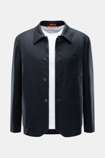 Barena Overshirt dark navy aus leicht elastischer Schurwolle, Regular Fit, Unconstructed Design, mit Vier-Knopf-Leiste, Umlegekragen, Brust- und Hüfttaschen, Ärmel mit Knopf, zwei Innentaschen, frontal fotografiert.