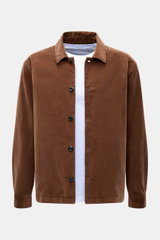 Vorderansicht des 04651/ A trip in a bag Cord-Overshirt braun aus Baumwoll-Cord, Slim Fit, leicht elastisch, soft, mit Umlegekragen, Fünf-Knopf-Leiste, Seitentaschen, klassischer Sportmanschette.