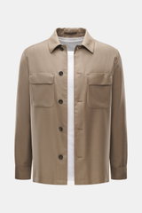 Incotex Overshirt braun, Vorderansicht, Mix aus Schurwolle und Seide, feine Twill-Struktur, edler Seidenglanz, Regular Fit, Umlegekragen, Brusttaschen mit Patte, Fünf-Knopf-Leiste, Ärmelabschlüsse mit Knopf, glatter Griff.