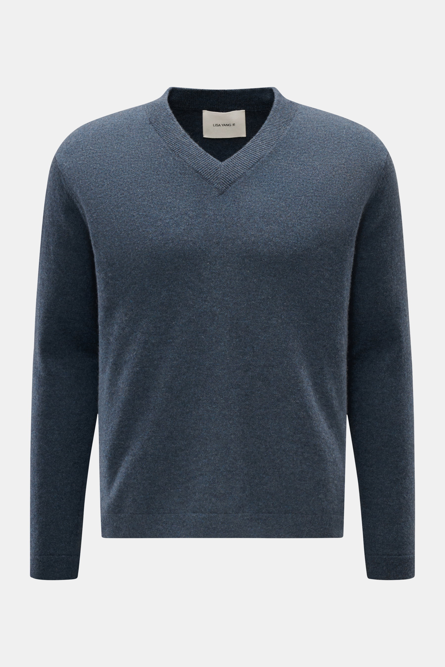 Lisa Yang Cashmere V-Neck-Pullover 'Clayton' graublau, frontal fotografiert, Regular Fit, mittelfeines Strickbild, V-Ausschnitt, kurze Saumschlitze, reiner Cashmere, weicher Griff.
