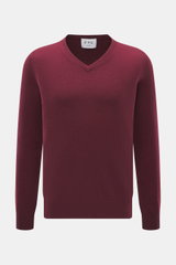 FTC Cashmere V-Neck Pullover bordeaux, Slim Fit mit V-Ausschnitt, feinem Strickbild, Rippbündchen, nachhaltiger Fair-Trade-Cashmere, frontal fotografiert.