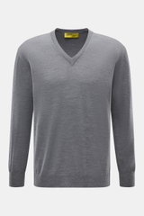 B.F. Knitwear Merino V-Neck Pullover grau meliert, frontal fotografiert, Feinstrick aus 100% Merinowolle, Regular Fit, V-Ausschnitt, weicher Griff, feines Strickbild, Rippbündchen.