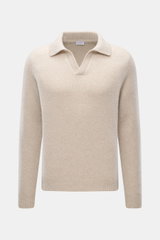 Vorderansicht des Slim Fit Strickpolo 04651/ A trip in a bag 'Mouline Johnny' beige meliert mit Skipper-Kragen, mittelfeinem Strickbild, weichem Griff, Mouline-Optik, flexible Rippbündchen, Mix aus Schurwolle und Cashmere.