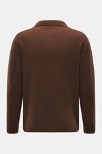 Rückansicht des braunen 04651/ A trip in a bag Strickpolo 'Johnny' aus Merinowolle und Cashmere mit Skipperkragen, Slim Fit, Rippbündchen.