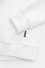 Alt tag (125 characters): Close-up from above of Moorer Hooded jumper 'Ellery' white sleeve, ribbed cuffs, and woven side seam label.

Description: 
<p>Confident ease: With its clean design and maximum comfort, the hooded jumper 'Ellery' by MOORER is a ve