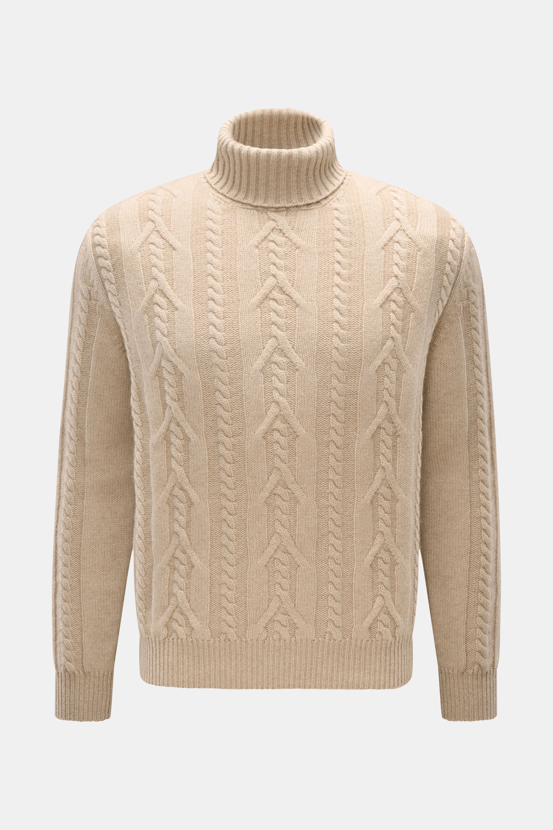 Fedeli Cashmere Rollkragenpullover 'Moena' beige, frontal fotografiert, grobes Zopfstrickmuster, Slim Fit, hoher Rollkragen, weicher Griff, Rippbündchen.