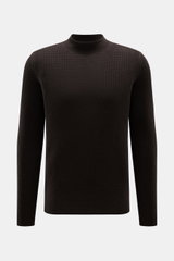 von Braun Cashmere Mock Neck Pullover dunkelbraun, frontal fotografiert, Slim Fit, edler Strukturstrick aus reinem mongolischem Cashmere mit weichem Griff, mittelfeinem Strickbild, Rippstrick-Mock Neck und komfortablen Rippbündchen.