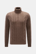Front view of von Braun Cashmere turtleneck jumper brown mottled, featuring a slim fit, close-fitting turtleneck, and timeless cable knit patterns in pure, soft cashmere.

Description: Elegant everyday piece: Premium cashmere from Inner Mongolia forms the