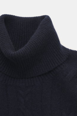 Close-up front view of Fioroni Cashmere turtleneck sweater navy, showcasing pure cashmere, soft touch, cable knit pattern, fine knit texture, slim fit, turtleneck, and flexible ribbed cuffs.