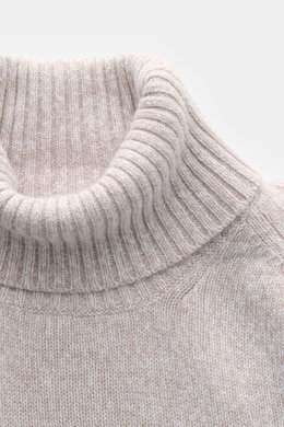 Fedeli Cashmere Rollkragenpullover 'Derby Saddler' beige meliert, Detailansicht von oben, reiner Cashmere, weicher Griff, feines Strickbild, Slim Fit, anliegender Rollkragen, flexible Rippbündchen.