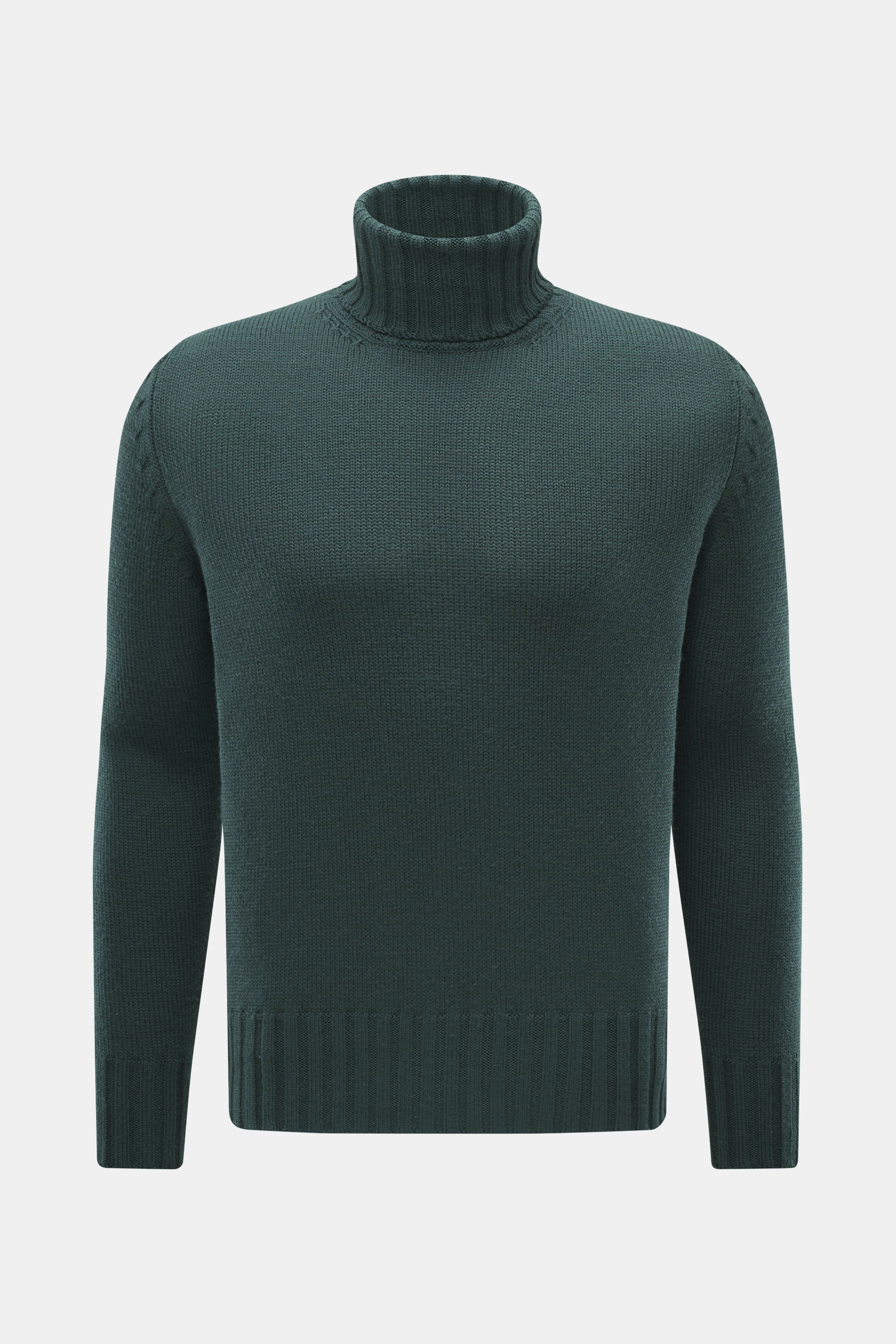 B.F. Knitwear Merino Rollkragenpullover dunkelgrün, frontal fotografiert, reine Merinowolle, weicher Griff, mittelgrobes Strickbild, Slim Fit, gerippter Rollkragen, flexible Rippbündchen