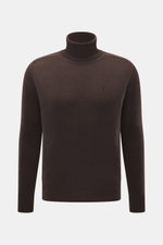 Front view of the B.F. Knitwear Cashmere Turtleneck Sweater dark brown, slim fit with fitted turtleneck, elastic rib-knit cuffs, and medium-fine knit pattern.

Description: <p>Autumnal cashmere by the knitting expert B.F. KNITWEAR: This softly knitted tur