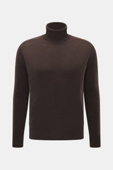 Front view of the B.F. Knitwear Cashmere Turtleneck Sweater dark brown, slim fit with fitted turtleneck, elastic rib-knit cuffs, and medium-fine knit pattern.

Description: <p>Autumnal cashmere by the knitting expert B.F. KNITWEAR: This softly knitted tur