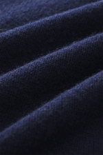 Close-up front view of the B.F. Knitwear Cashmere Turtleneck Sweater navy showing soft pure cashmere with medium-fine knit. Autumnal cashmere by the knitting expert B.F. KNITWEAR: This softly knitted turtleneck sweater is the perfect addition to your autu