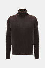 Front view of B.F. Knitwear Cashmere turtleneck sweater dark brown, coarse knit, pure cashmere, soft touch, regular fit, elastic cuffs, fitted turtleneck.