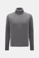 B.F. Knitwear Cashmere turtleneck sweater grey melange shown from front, featuring pure cashmere, soft touch, coarse knit texture, regular fit, fitted turtleneck, and elastic ribbed cuffs. Autumnal cashmere from the knitting expert B.F. KNITWEAR: This sof