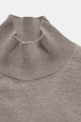 Maison Kitsuné Turtleneck Sweater 'Profile Fox' taupe melange shown from above, knit from pure wool with soft touch, fine knit pattern, regular fit, high collar, and fox stitching. 

<p>Cool essential by MAISON KITSUNÉ: With the typical fox stitching on t