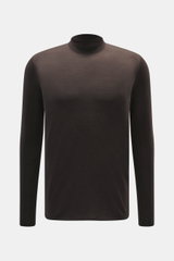 Front view of Kiefermann Merino Fine Knit Sweater 'Malt' dark brown, pure merino wool, super soft touch, very fine knit pattern, slim fit, high crew neckline, elastic sleeve cuffs.