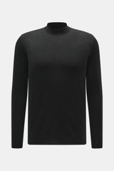 Front view of Kiefermann Merino fine knit sweater 'Malt' black, pure merino wool, super soft touch, very fine knit pattern, slim fit, high crew neckline, elastic sleeve cuffs.