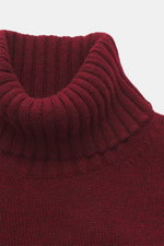 Filippo de Laurentiis Cashmere Rollkragenpullover bordeaux von oben fotografiert, feines Strickbild, weicher Griff, reiner Cashmere, Regular Fit.