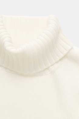 Filippo de Laurentiis Merino Rollkragenpullover creme, feiner Strick aus reiner Merinowolle, weicher Griff, Regular Fit, Rippstrick-Rollkragen, flexible Bündchen, Nahaufnahme von oben.
