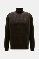 Allude Mock Neck Pullover dunkelbraun, frontal fotografiert, Mix aus Wolle und Cashmere, weicher Griff, mittelgrobes Strickbild, Patent-Strickmuster, Regular Fit, Stehkragen, Raglan-Ärmel, komfortable Rippbündchen.