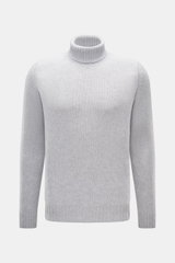 Bruno Manetti Cashmere turtleneck jumper light grey melange shown from the front in slim fit, medium-fine knit, pure cashmere, soft feel, with ribbed bands and close-fitting turtleneck. A timeless winter essential, comfortable and luxurious.