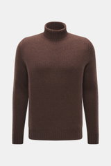 Bruno Manetti Cashmere turtleneck jumper dark brown shown from front, slim fit with medium-fine knit, ribbed bands, and close-fitting turtleneck. A timeless winter essential: This elegant turtleneck jumper by BRUNO MANETTI keeps you warm with its comforta