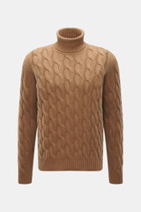 Moorer Rollkragenpullover 'Gordon' hellbraun, Frontansicht, schwerer Woll-Cashmere-Mix, Zopfmuster, weicher Griff, Regular Fit, Made in Italy.