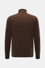 Rückansicht des 04651/ A trip in a bag Cashmere Rollkragenpullovers braun aus reinem Cashmere, Slim Fit, mittelfeinem Strickbild, weichem Griff und Rippbündchen.