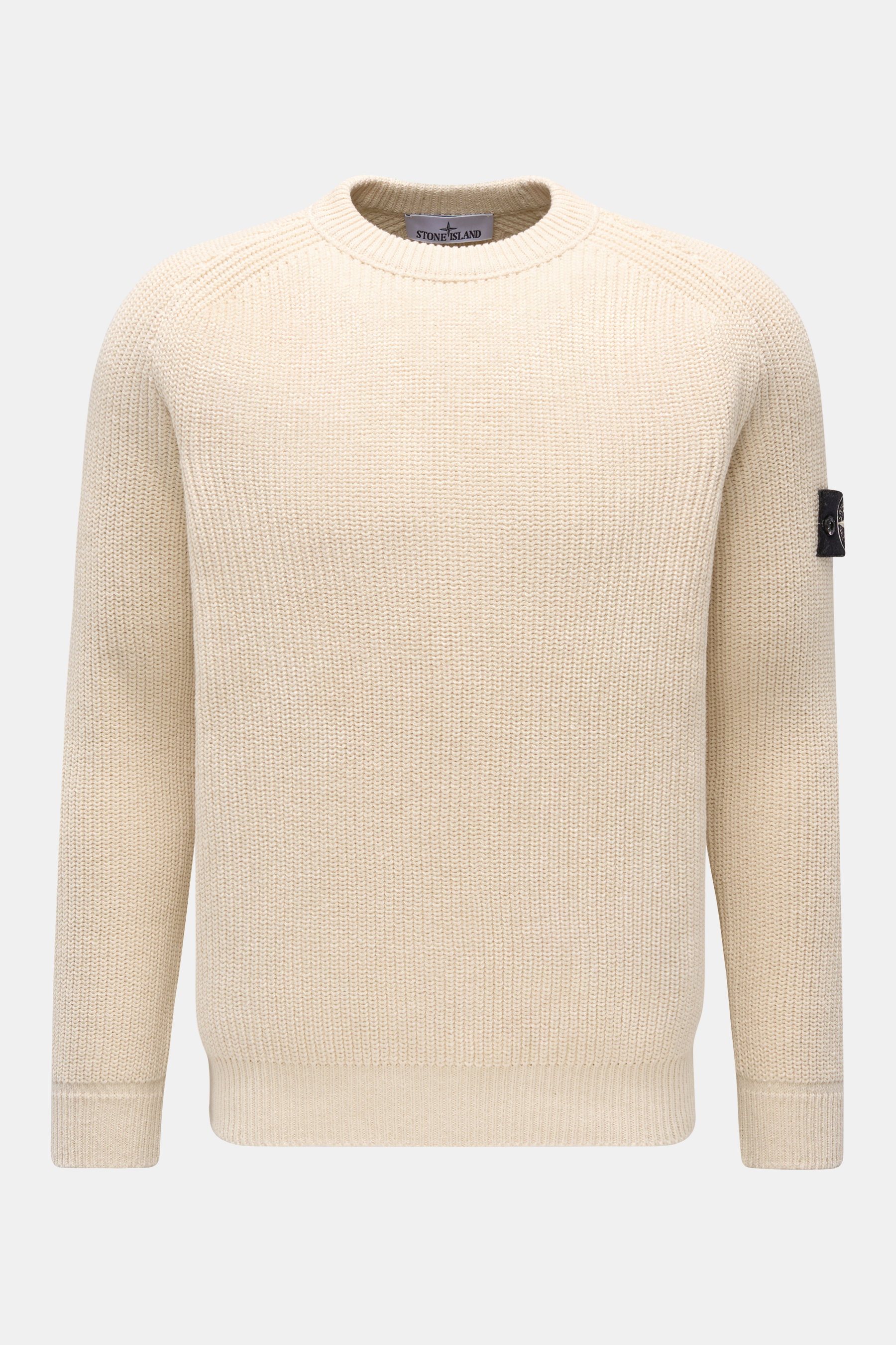 Stone Island Rundhalspullover 'Raw Beauty' creme, Slim Fit, Patentstrick aus reiner Baumwolle, mittelfeines Strickbild, Rundhalsausschnitt, Kompass-Badge, Frontalansicht.